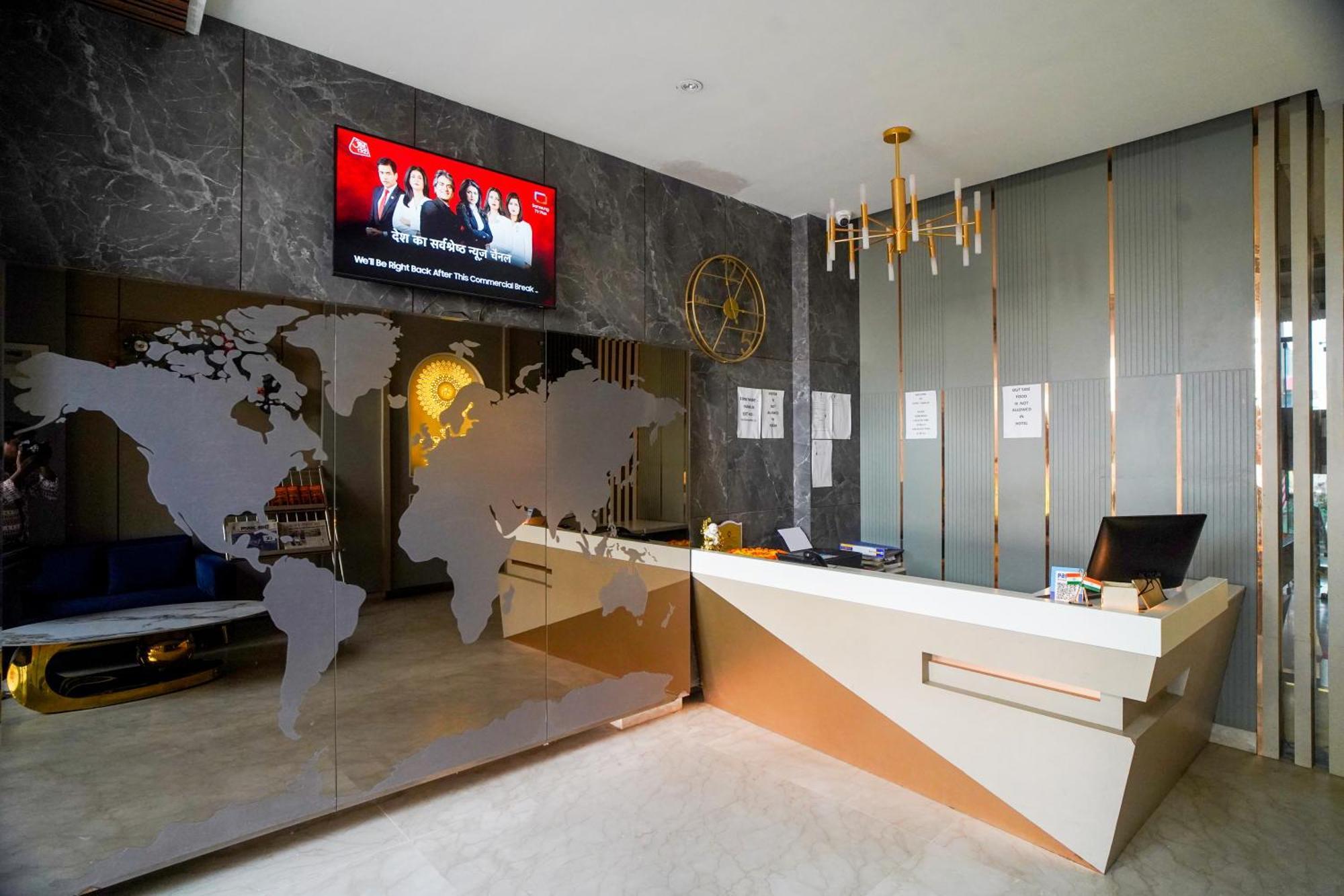 Familia Hotel And Banquets Лакхнау Екстер'єр фото